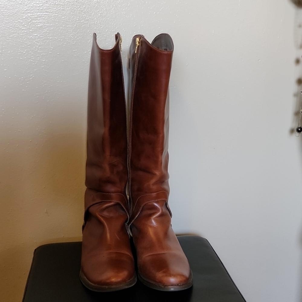 Size 9W women's tall boots